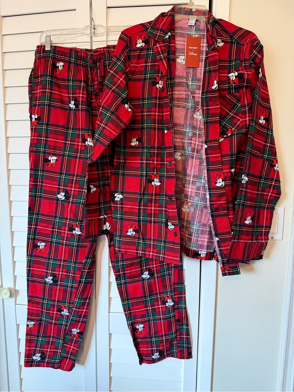 Old Navy Red Plaid Pajama Set with Mickey Mouse Men’s M Tall